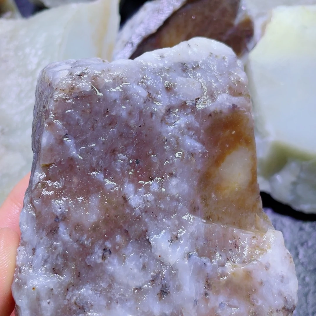 和田玉未镶嵌珠宝半成品