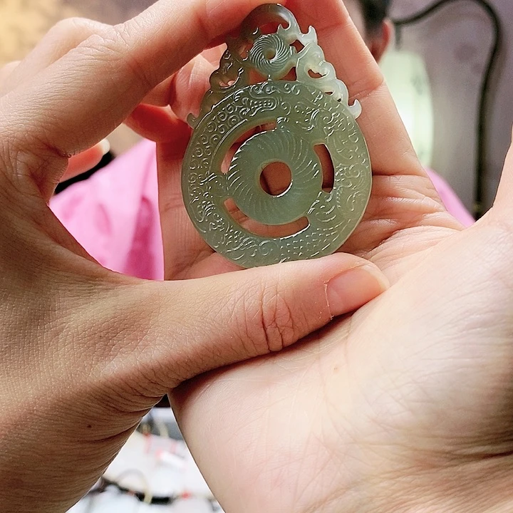 【闪购商品】和田玉18K金镶嵌颈饰