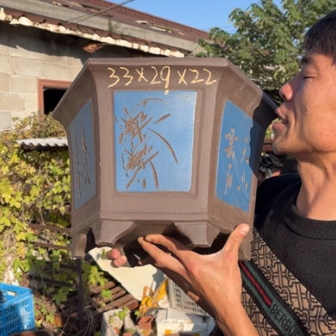 紫砂花盆特价姐姐的花店老板