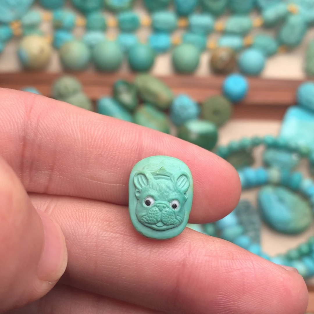 大***然绿松石未镶嵌颈饰