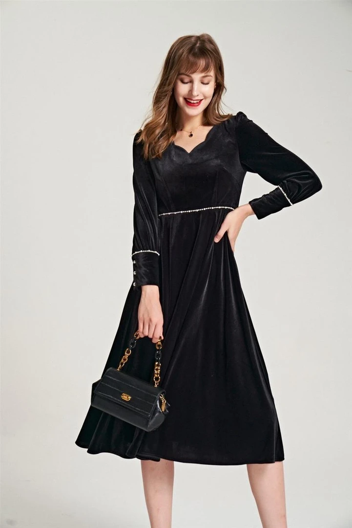 V领连衣裙优雅不褪色莫奈花园风秋季套头显瘦长裙2025女宝女童