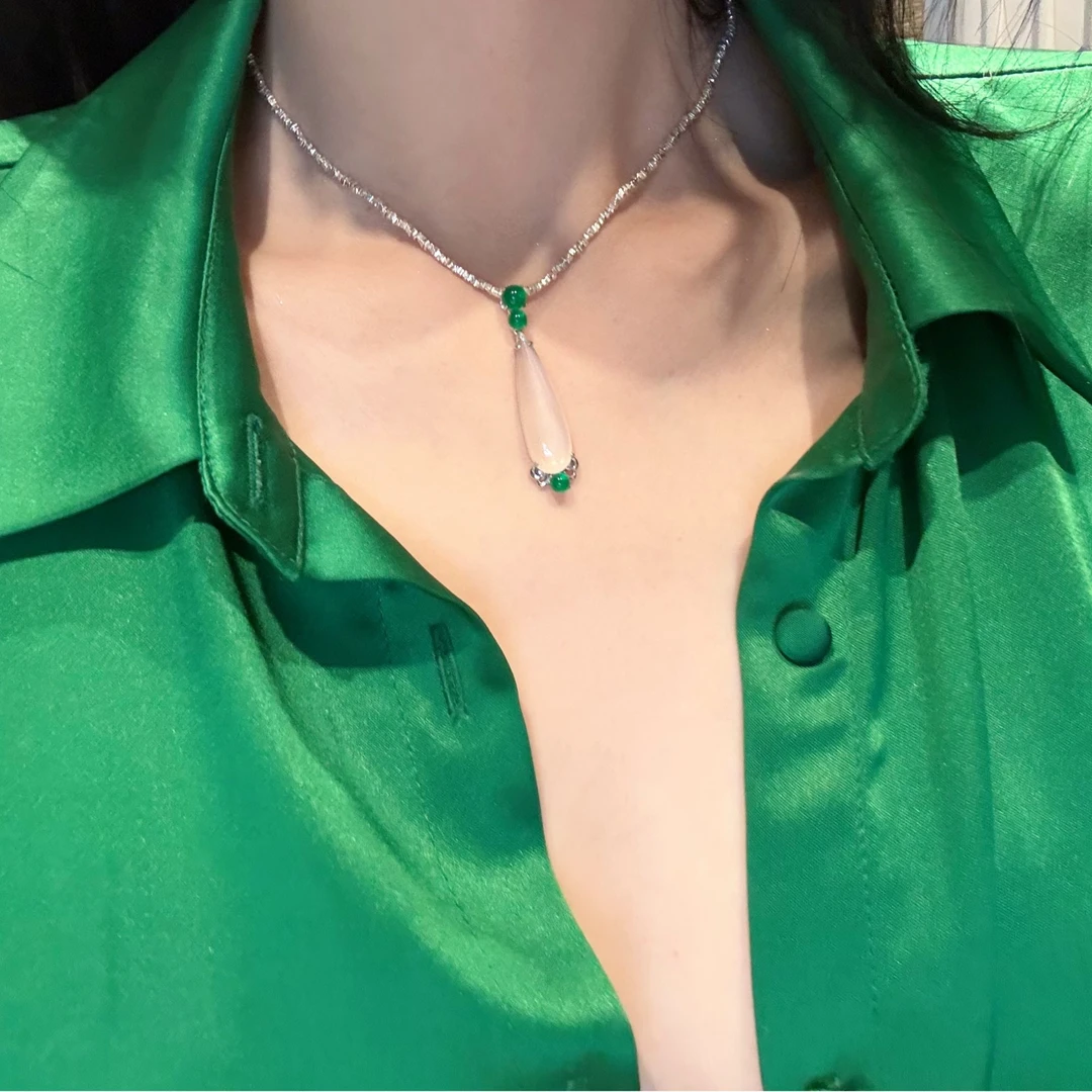 钛钢石英质玉吊坠 ANDREA骆杨倾城原创设计 手工镶嵌冰凝水滴项链