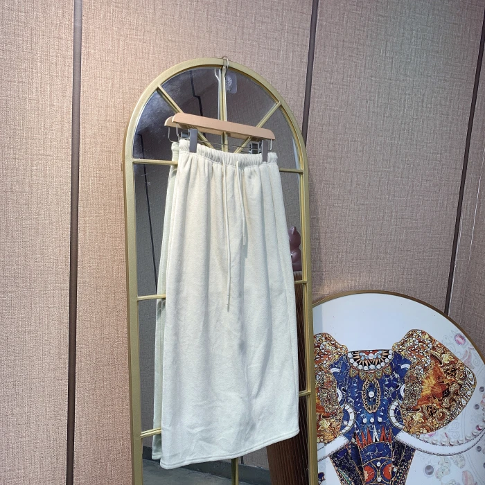 BS229孕妇杏色半身裙