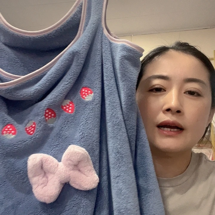 莱赛尔蝴蝶结浴裙