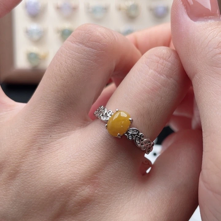 翡翠戒指未镶嵌戒指