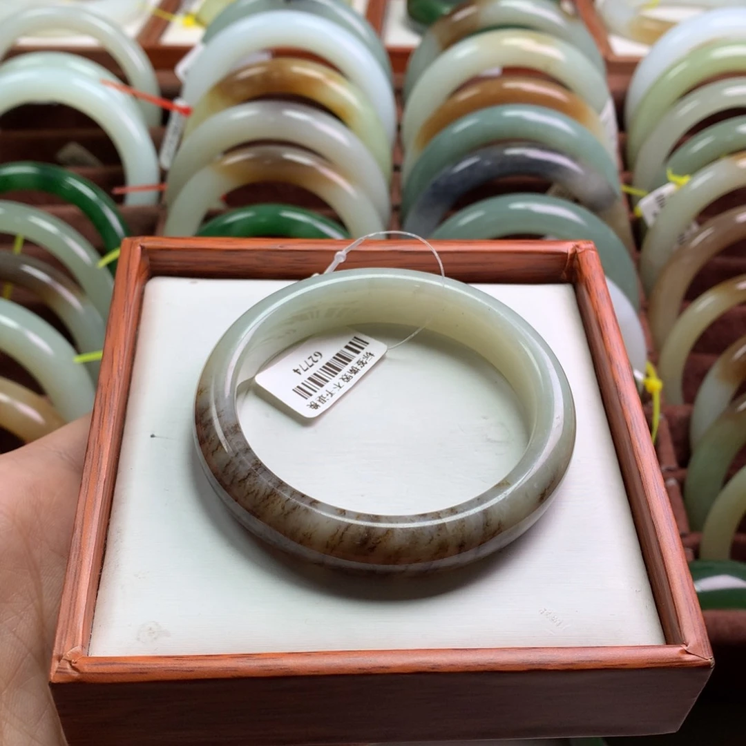 和田玉手镯未镶嵌52/53