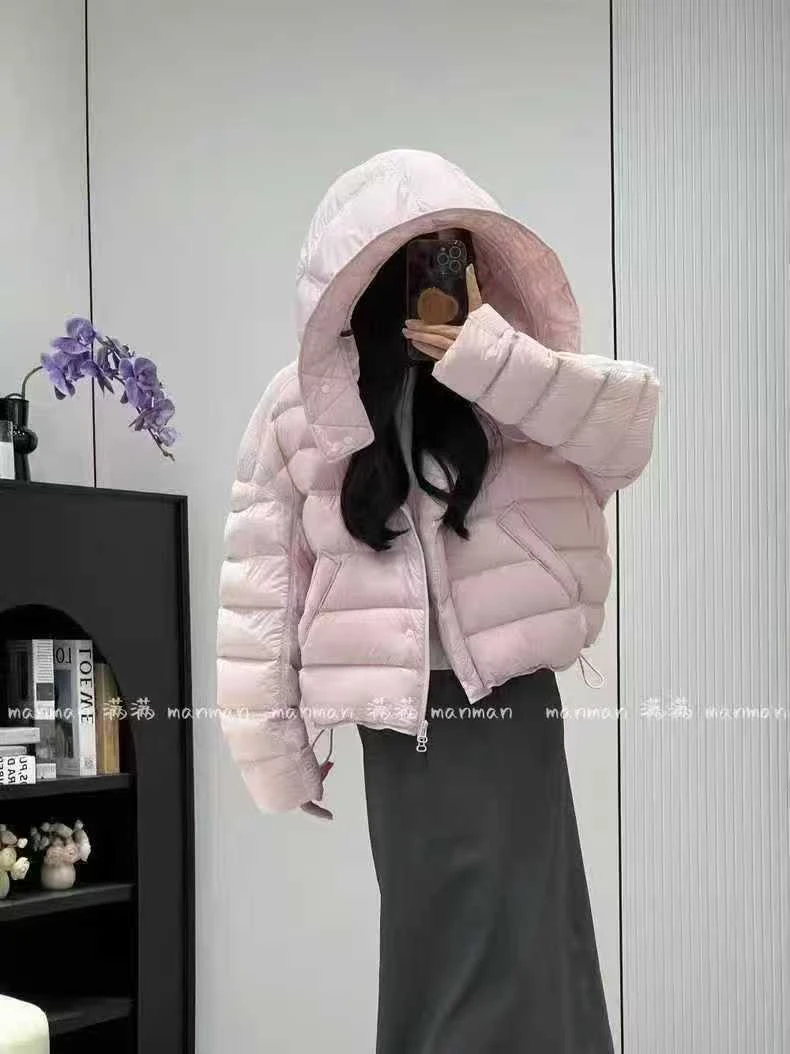 2025冬季新款小豌豆石墨烯云绒女短款宽松泡芙弯刀袖潮流百搭棉服