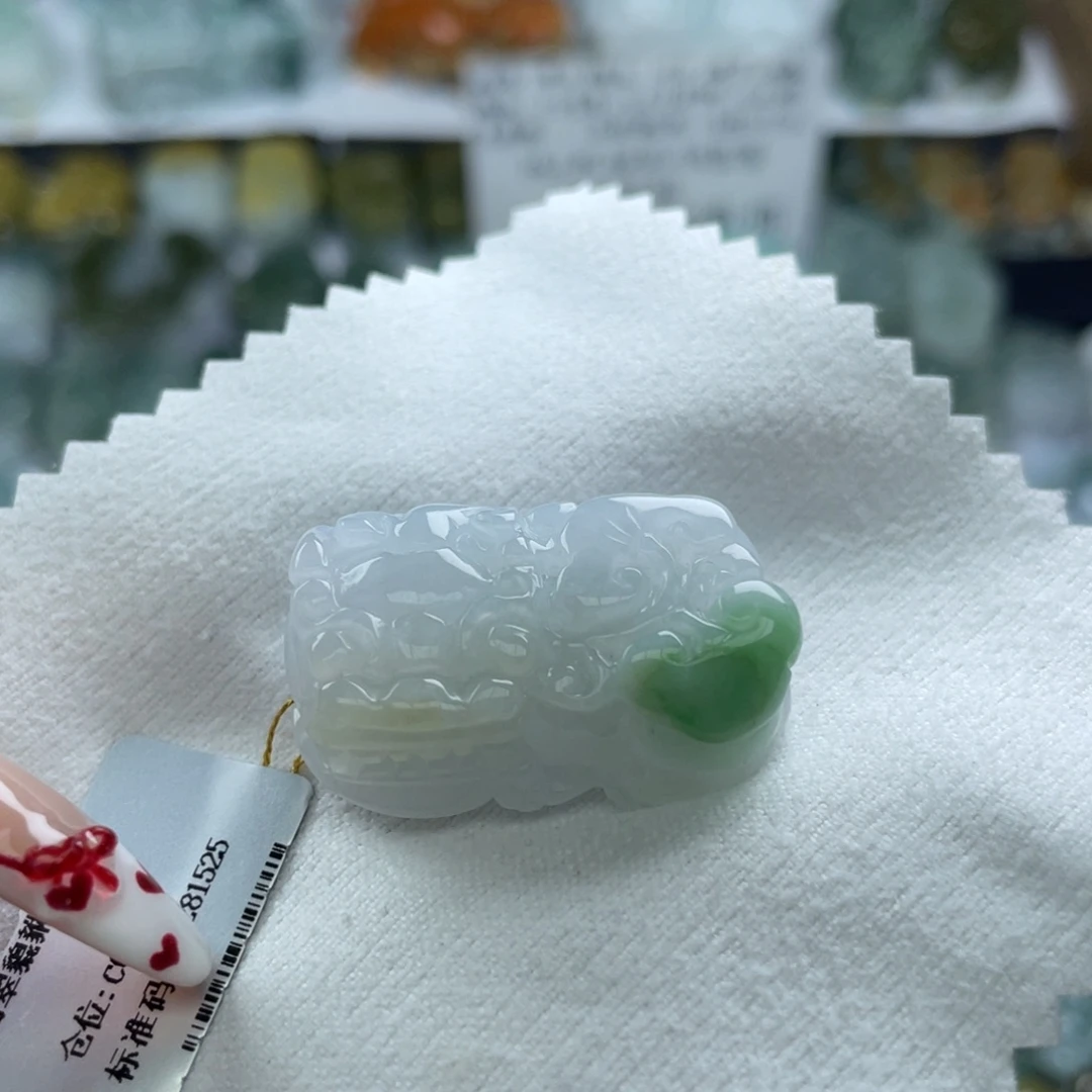 颈饰未镶嵌翡翠貔貅38