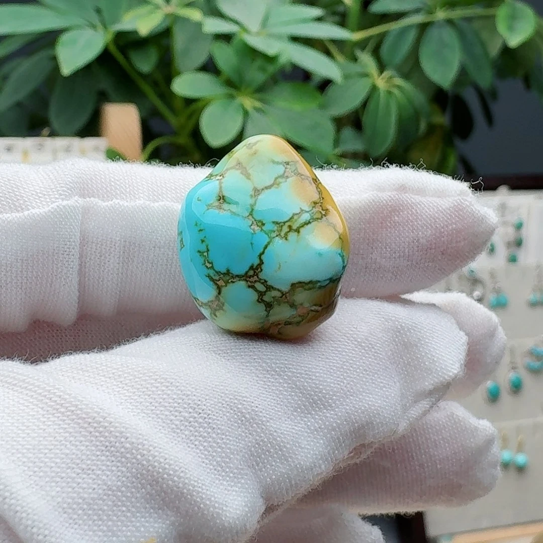 绿松石未镶嵌颈饰吊坠