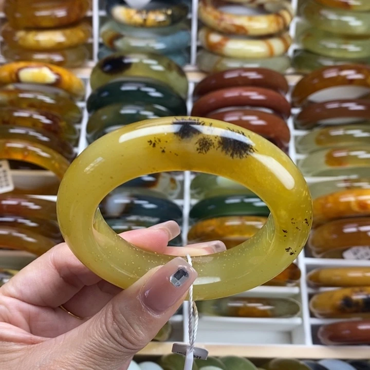 蛇纹石玉未镶嵌手镯56