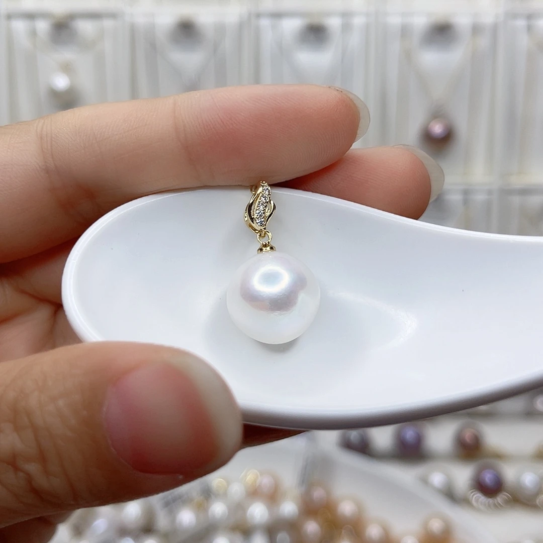淡水珍珠未镶嵌吊坠(赠链)