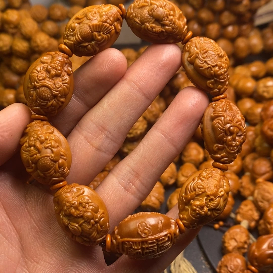 橄榄核吊坠龙财神18