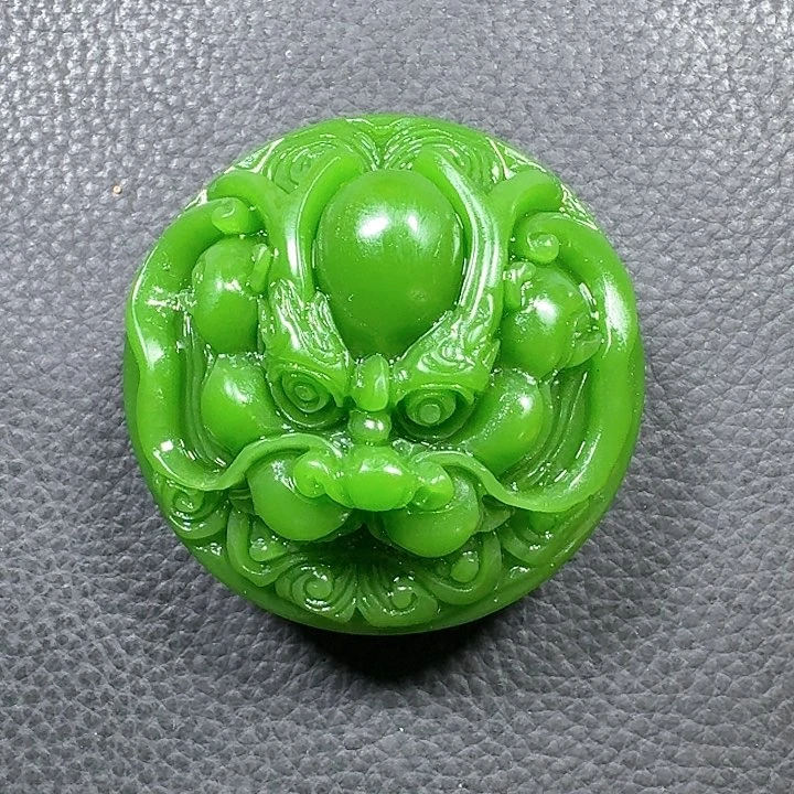 和田玉颈饰未镶嵌大*香