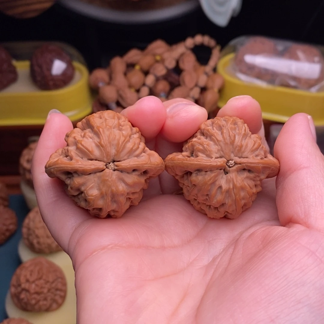 董***二吊坠文玩核桃42金公子