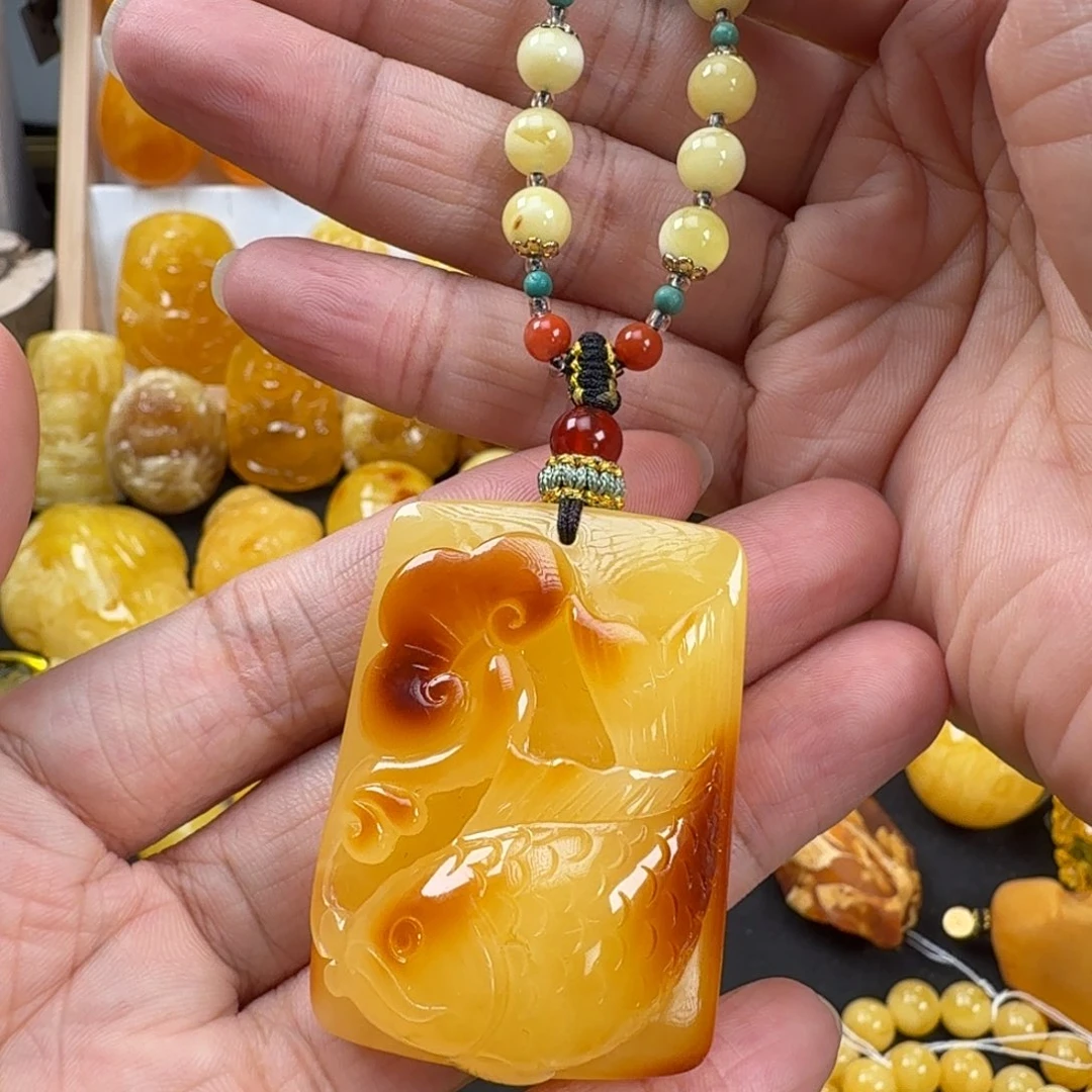 蜜蜡未镶嵌颈饰蜜蜡