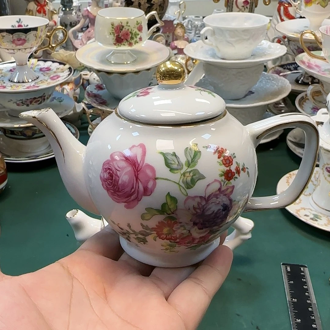 冠衡外贸陶瓷有限公司