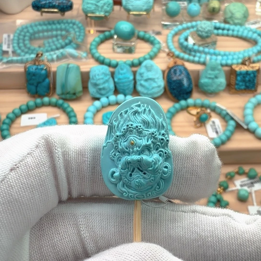 绿松石未镶嵌珠宝奇石