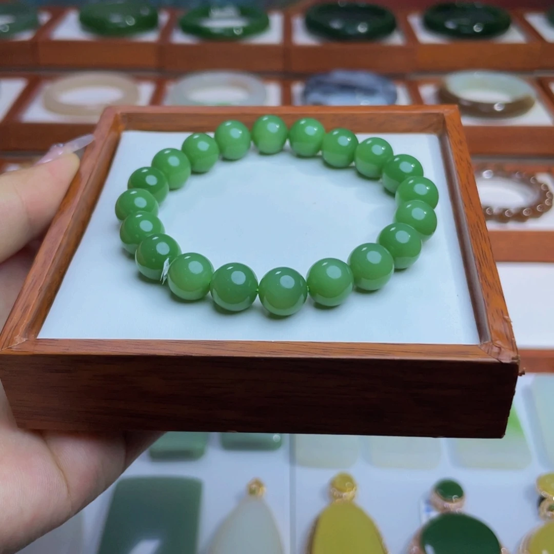 和田玉未镶嵌手串·浓粉绿手串