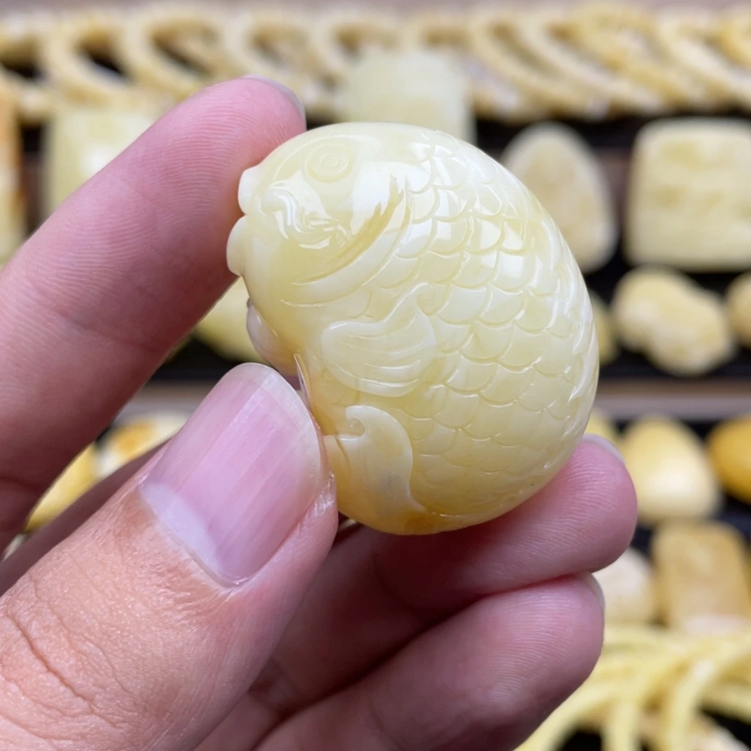 琥珀未镶嵌裸石琥珀蜜蜡