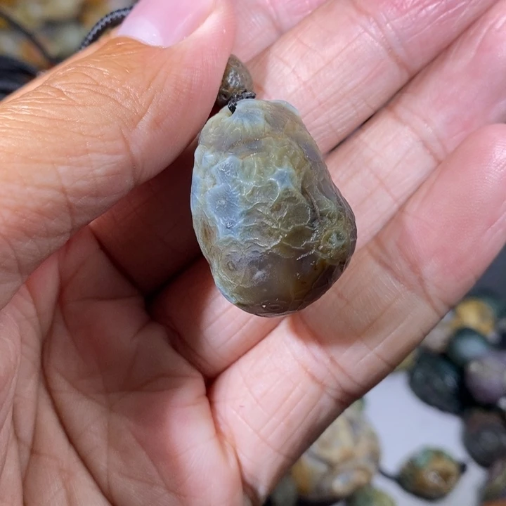 未镶嵌玛瑙/玉髓珠宝奇石