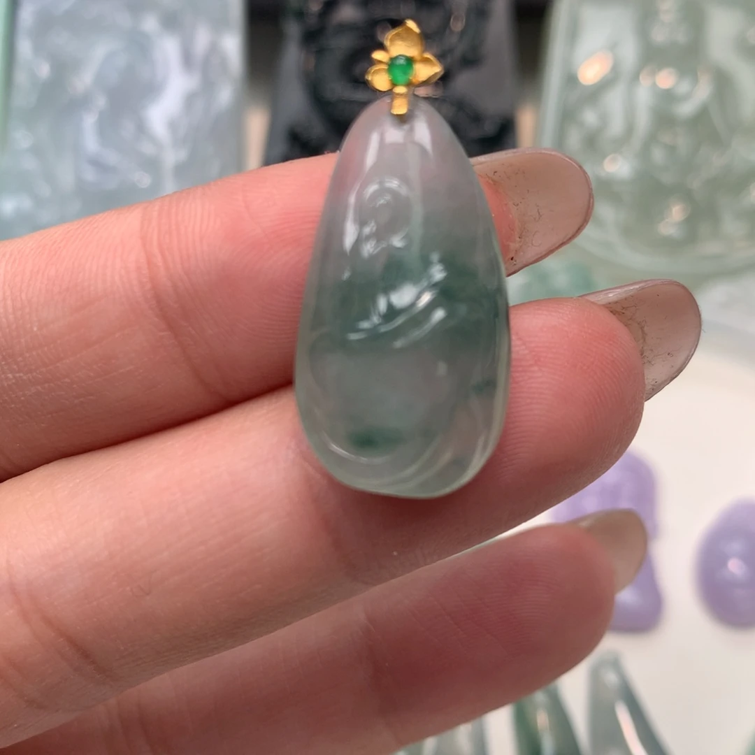 翡翠裸石飘花玉牌