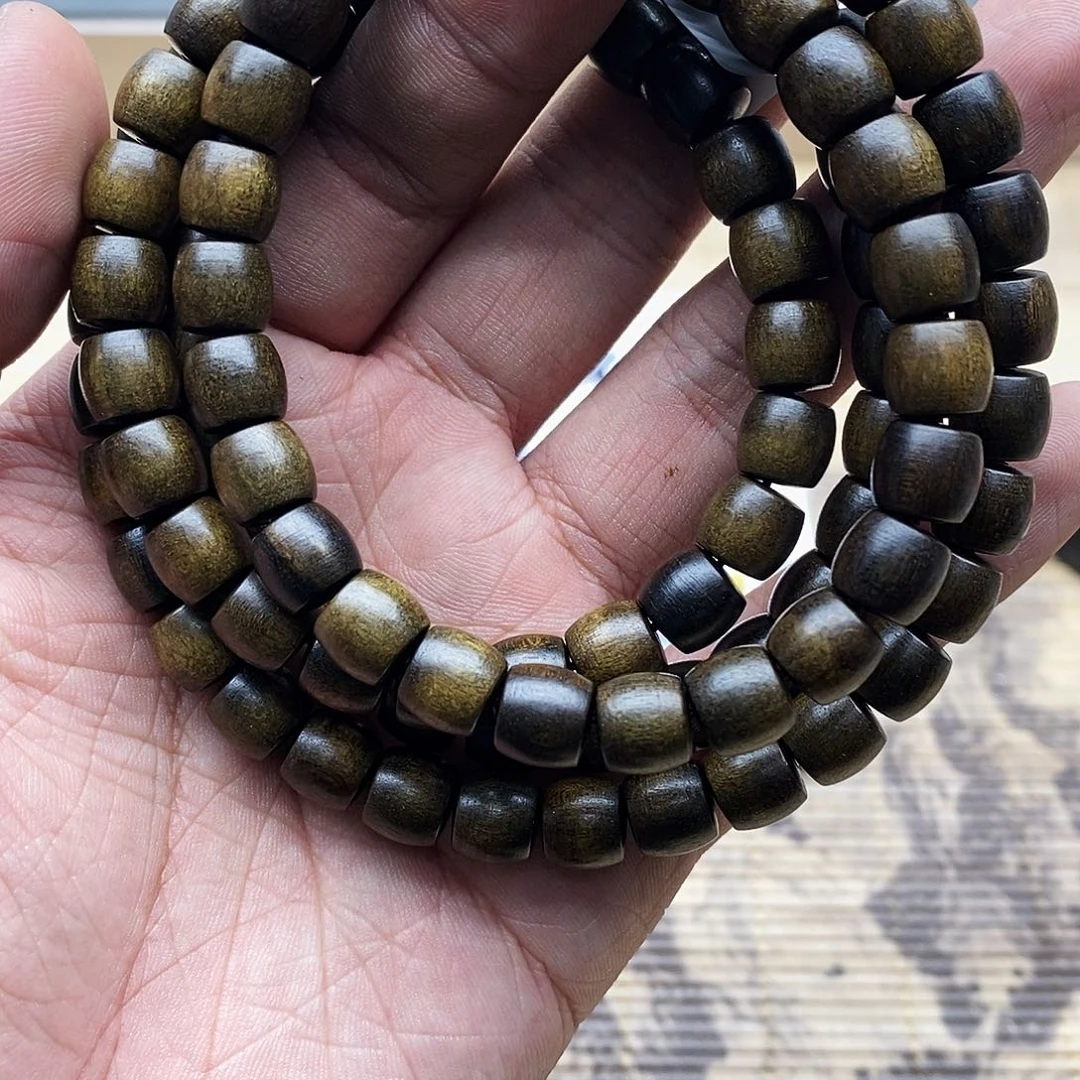 沉香沉香碎屑莺歌绿