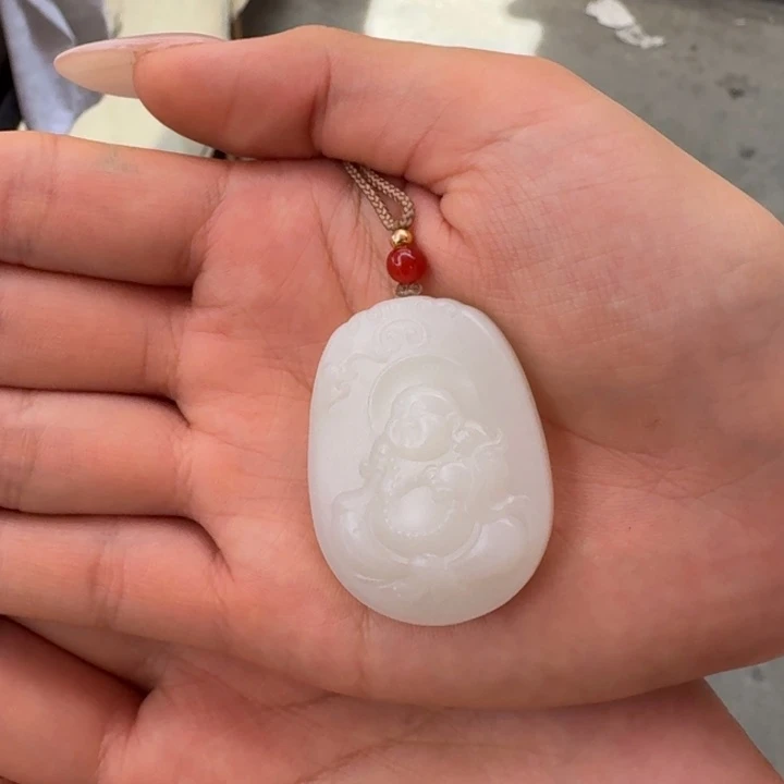 X***o和田玉未镶嵌颈饰