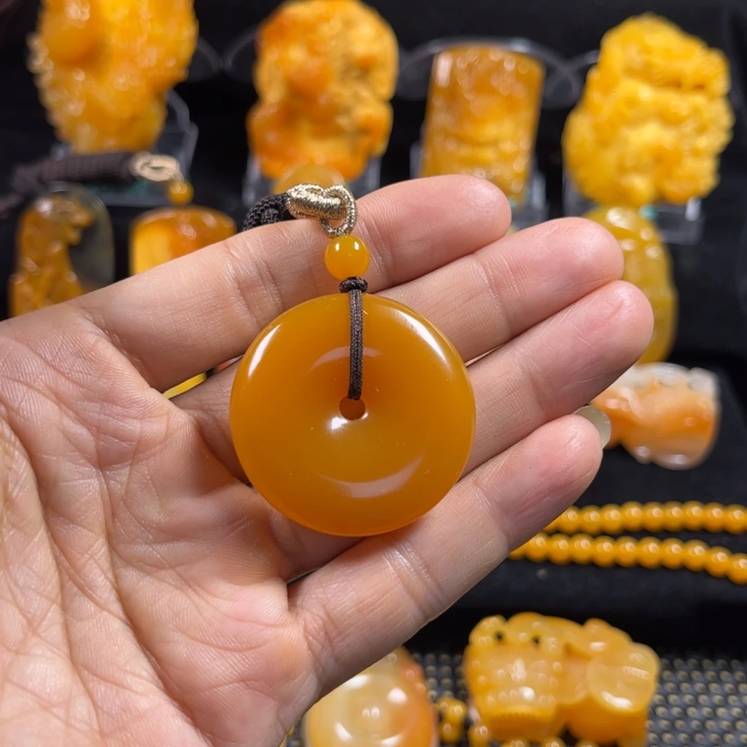 天***筝石英质玉（黄龙玉）未镶嵌貔貅