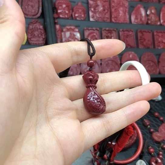 含辰砂工艺品钱袋子吊坠