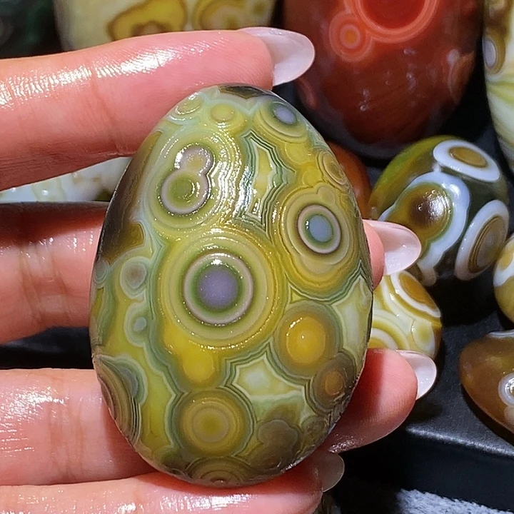 玛瑙/玉髓未镶嵌珠宝奇石36