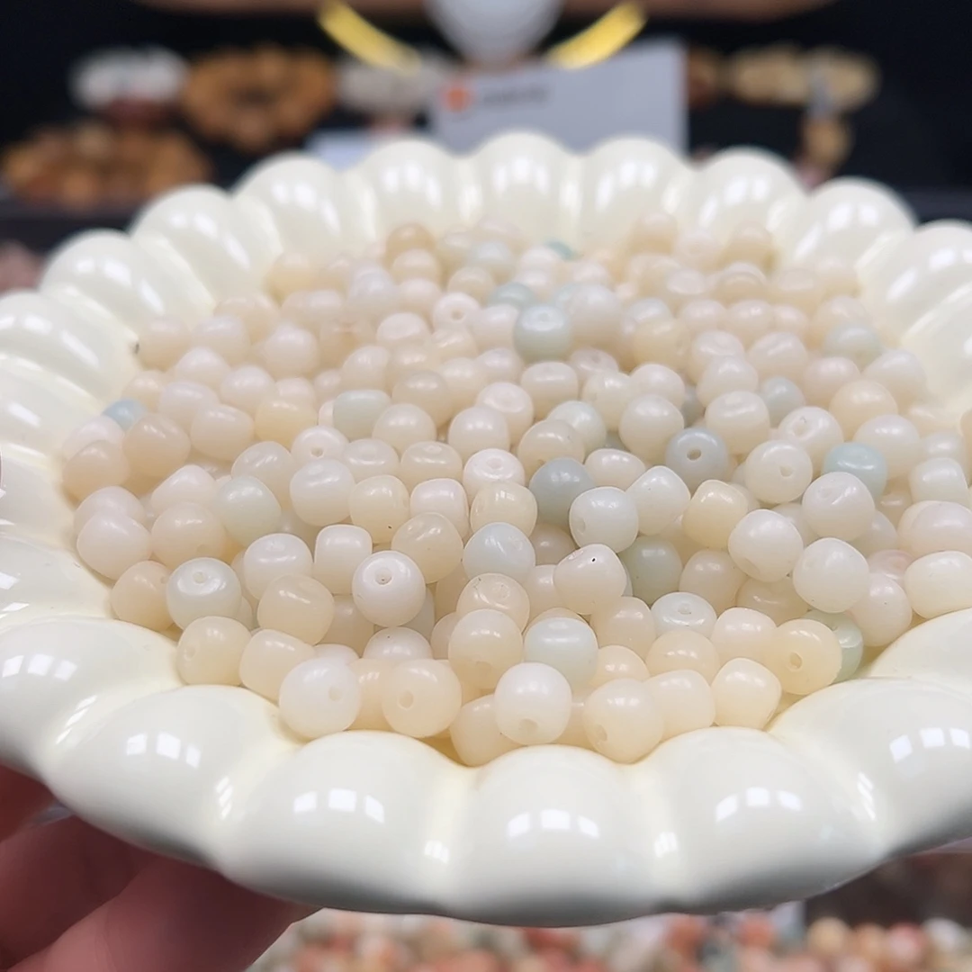 手串菩提根/象牙果微瑕卡8白桶150颗