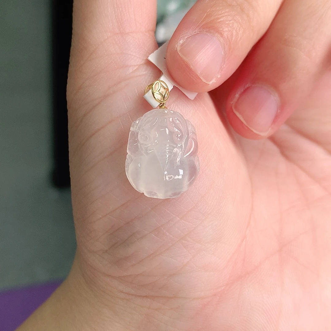 翡翠18K金镶嵌颈饰冰胶貔貅16-14-5.5