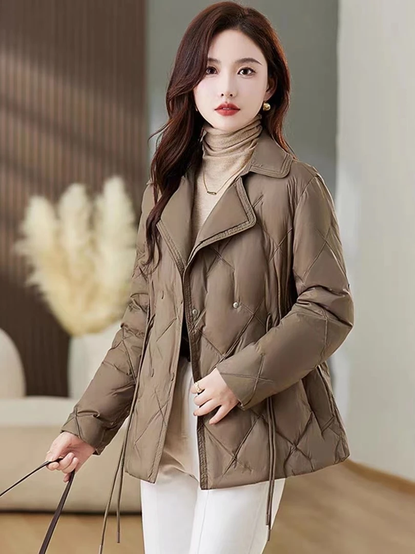 韩版冬季新款外套，西装领修身显瘦，巨好看。轻薄外套