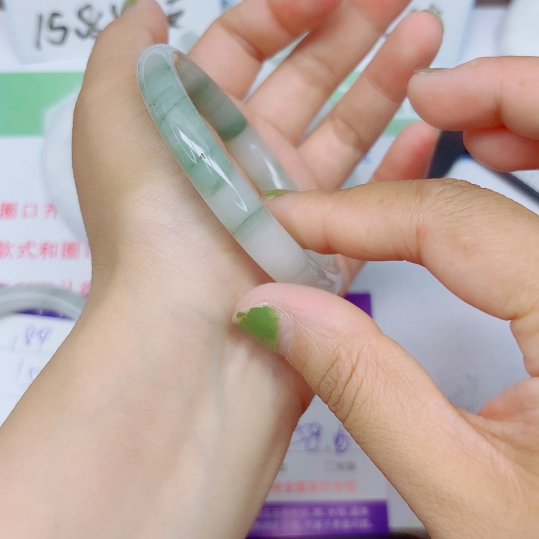 石英质玉手镯未镶嵌185/5859