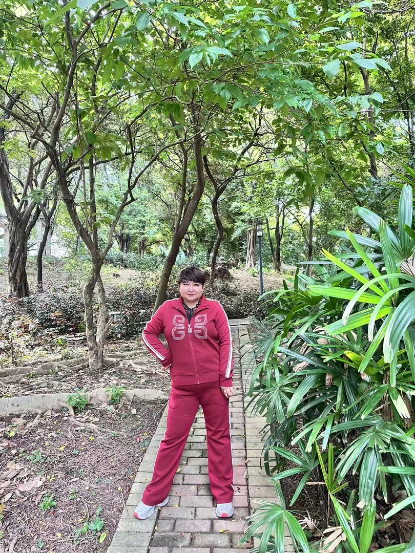 直筒型常规款春秋显瘦时尚运动两件套运动装