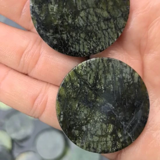 石材林***风藏玉药王石原石雕刻圆片片两个蛇纹