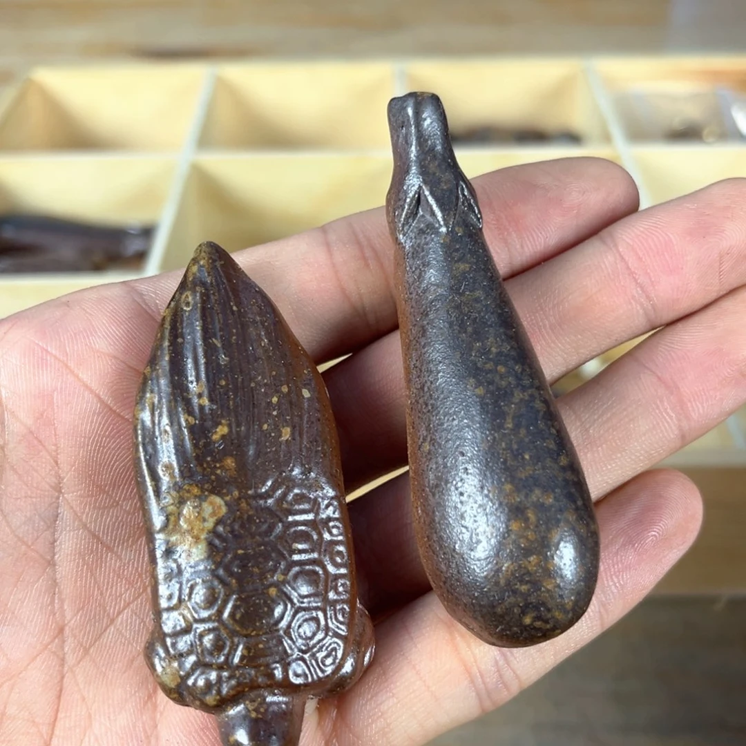 瓷片卡其色路上了数据库