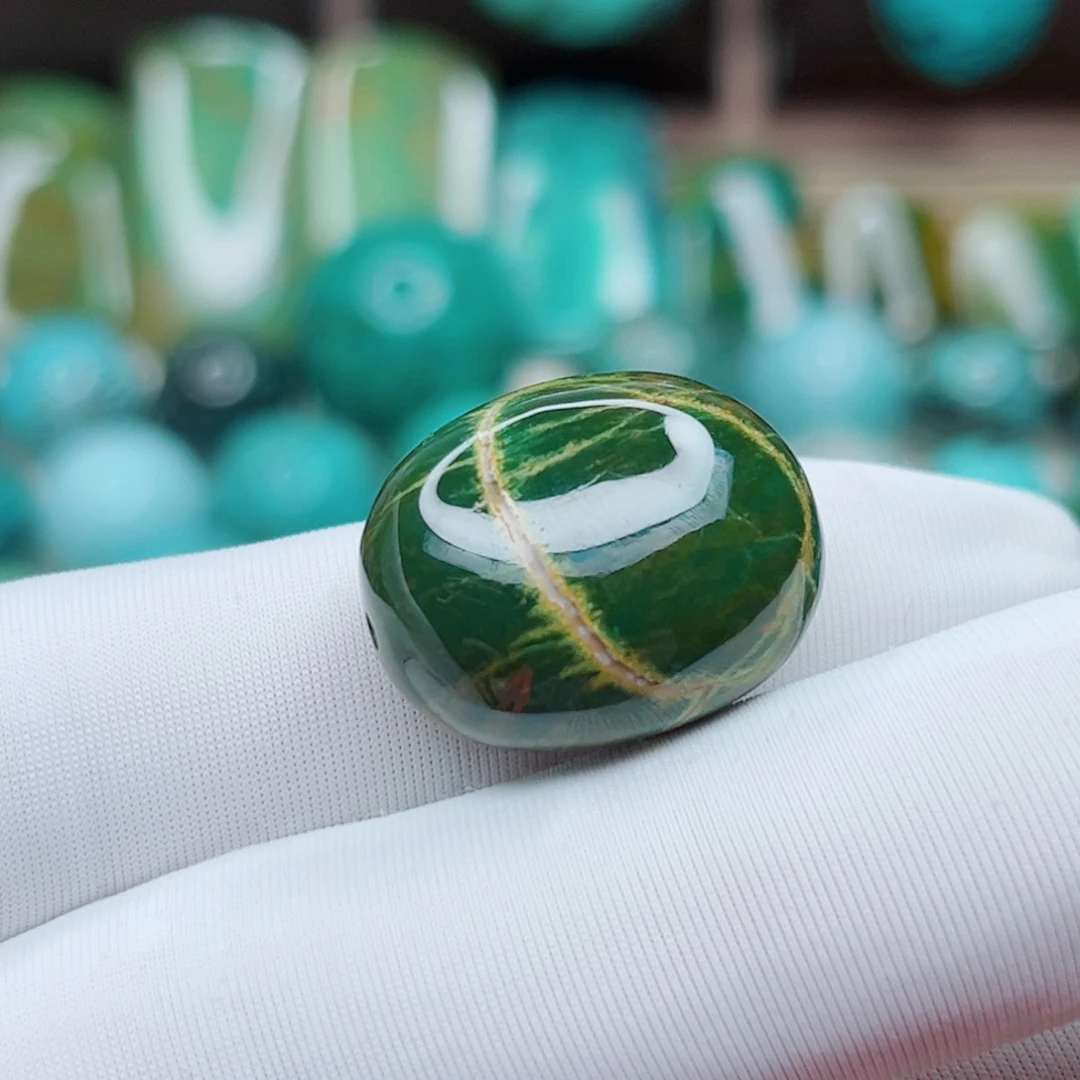 绿松石未镶嵌原矿