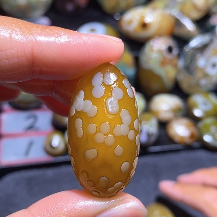 波***多未镶嵌发饰玛瑙/玉髓