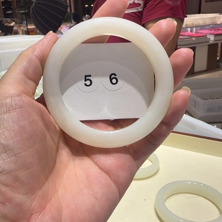 和田玉未镶嵌手镯16