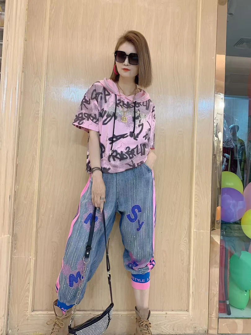 欧韩服饰一8820粉色卫衣
