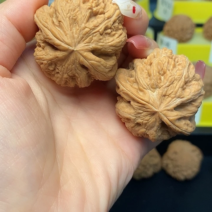 吊坠文玩核桃粗筋