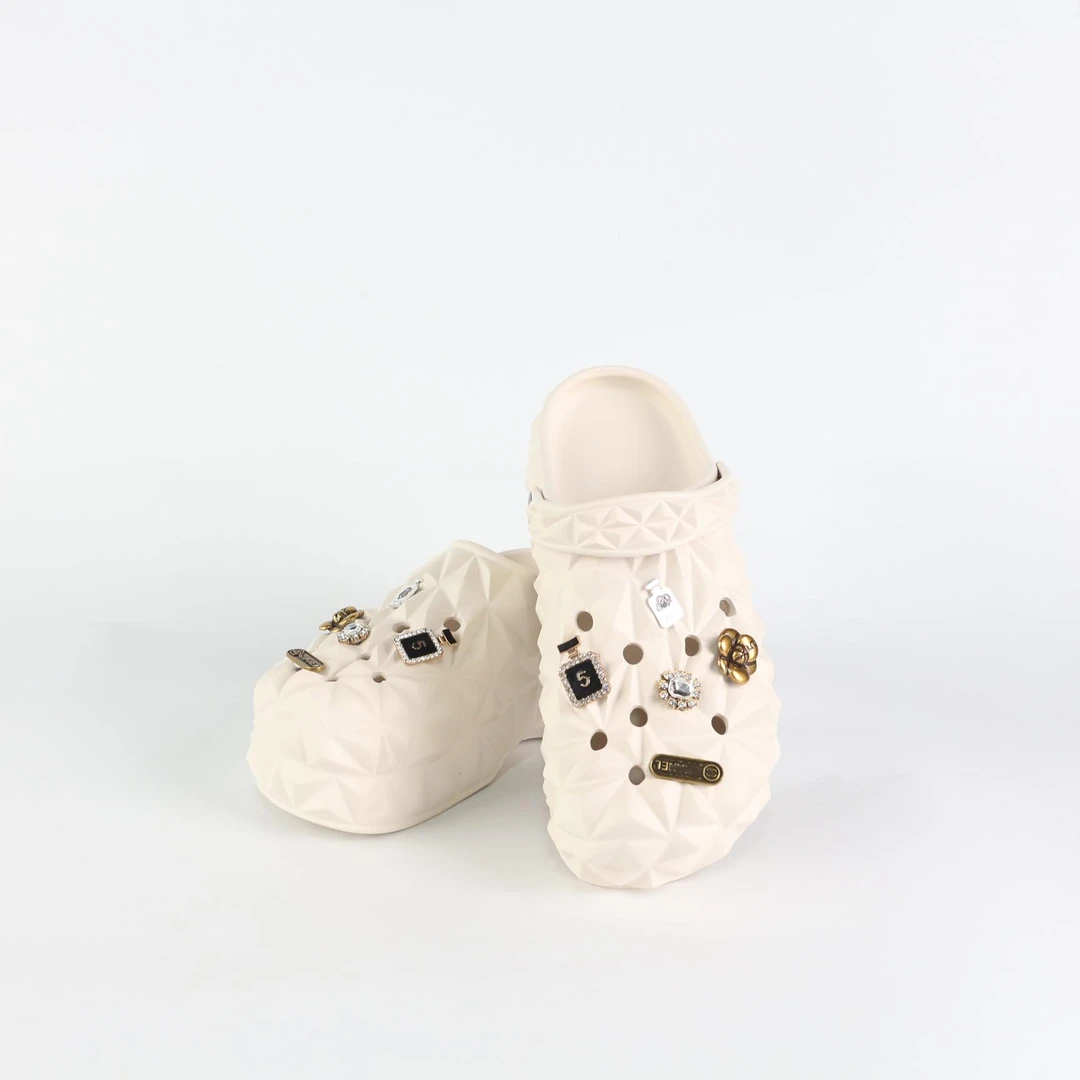 匠人乔皮具【厚底洞洞鞋】休闲时尚百搭夏季透气防滑拖鞋