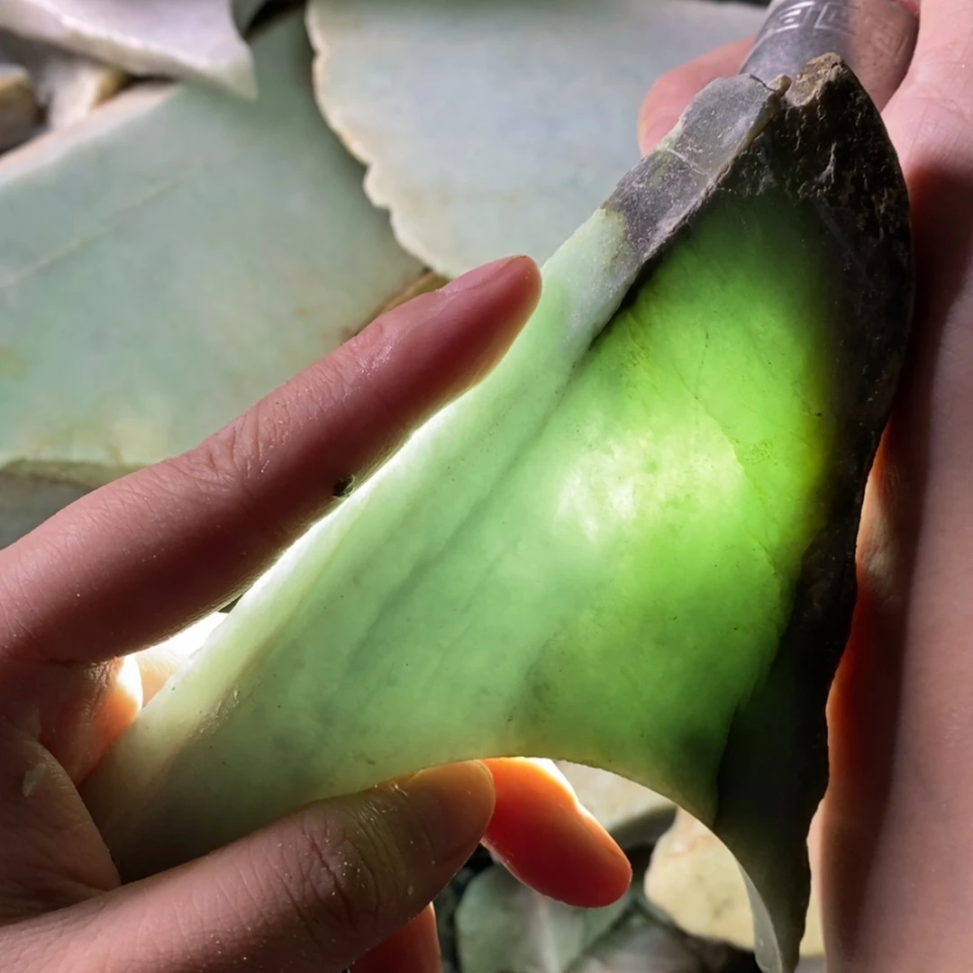 颈饰未镶嵌翡翠天然翡翠