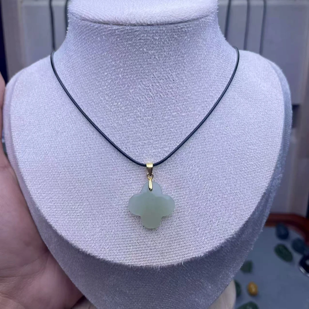 四叶草项链女款银s925轻奢小众新款爆和田玉吊坠生日礼物送女友
