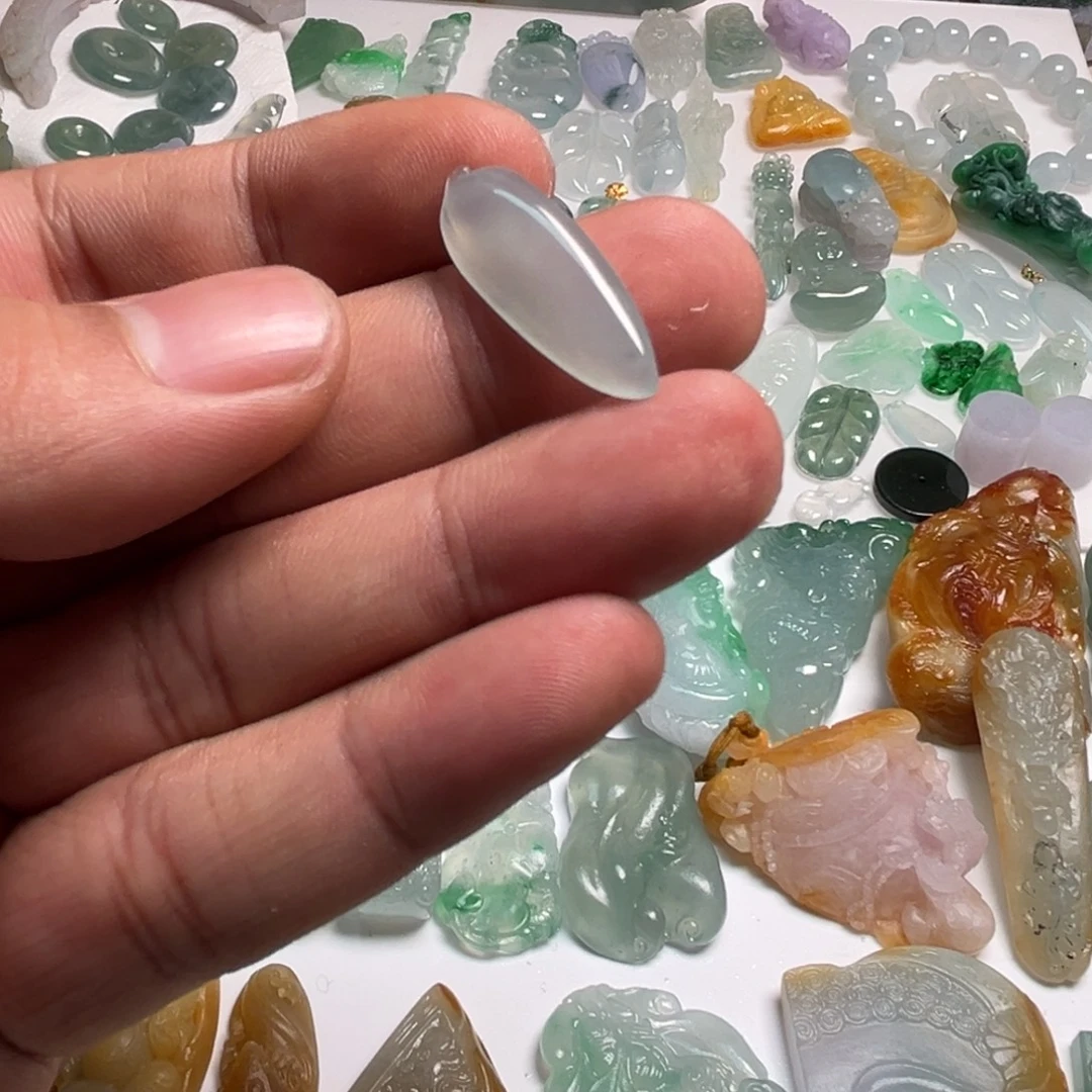 翡翠未镶嵌颈饰天然翡翠