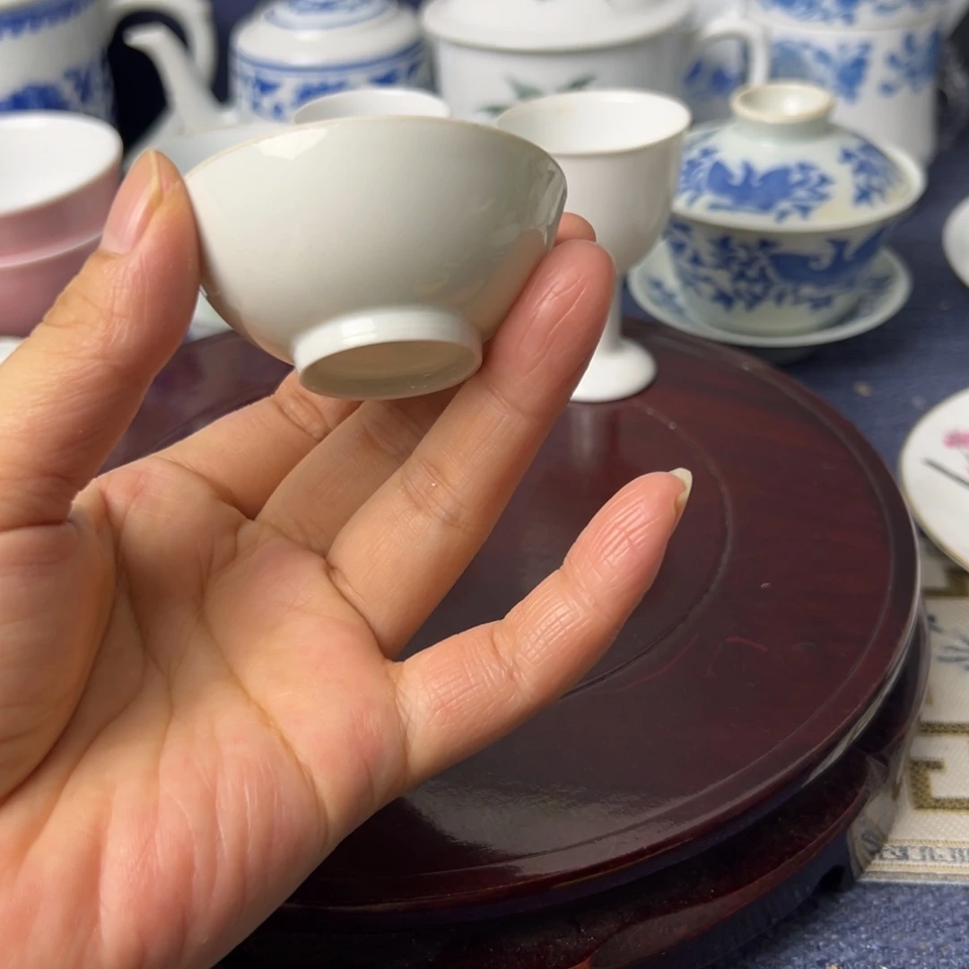 一***行景德镇陶瓷艺术品