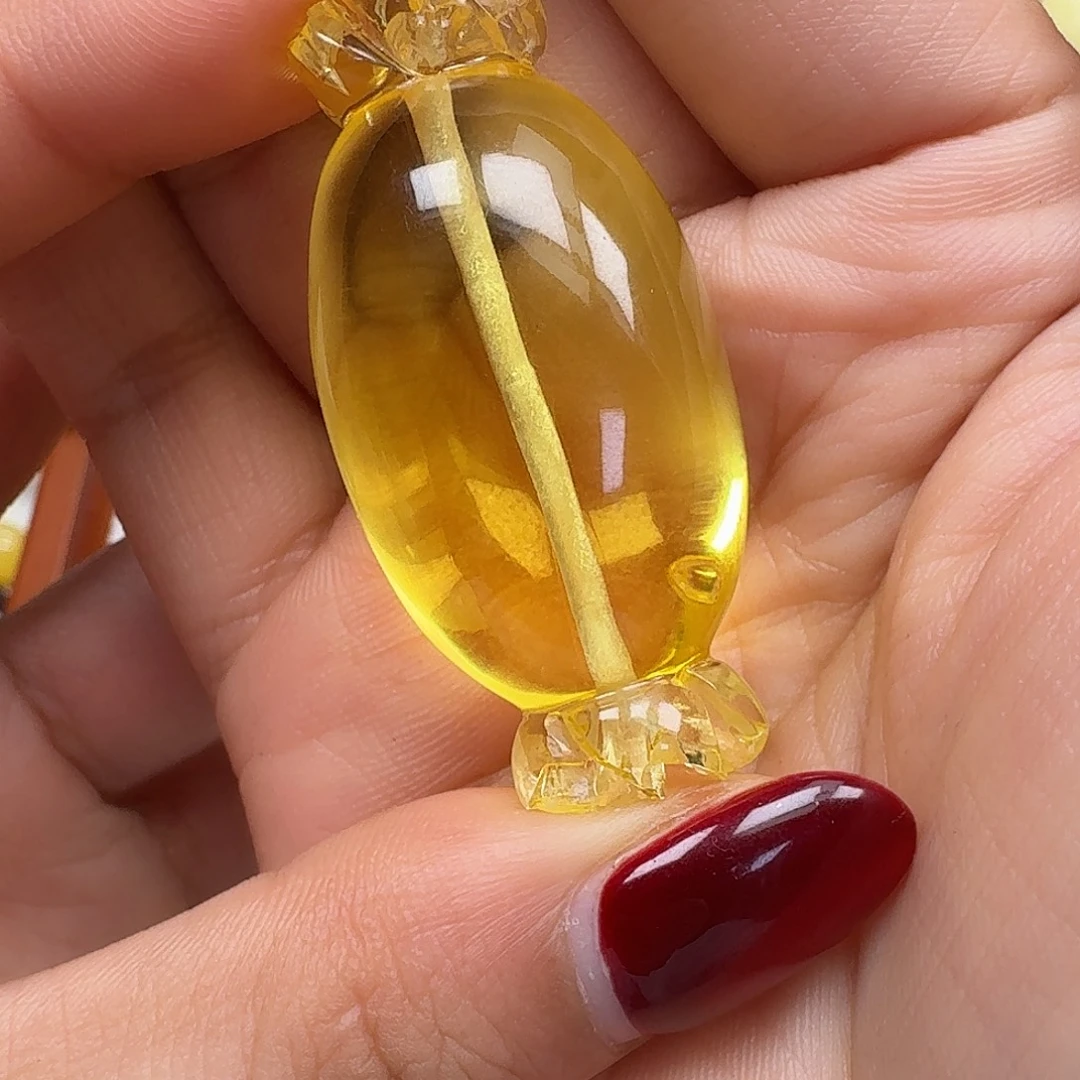 琥珀未镶嵌裸石悠悠