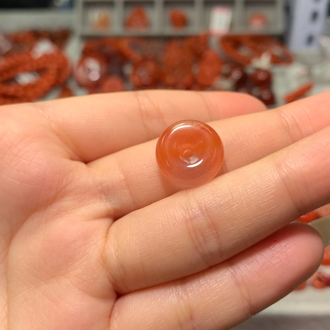 【闪购商品】南红玛瑙平安扣有瑕放漏未镶嵌V***啾