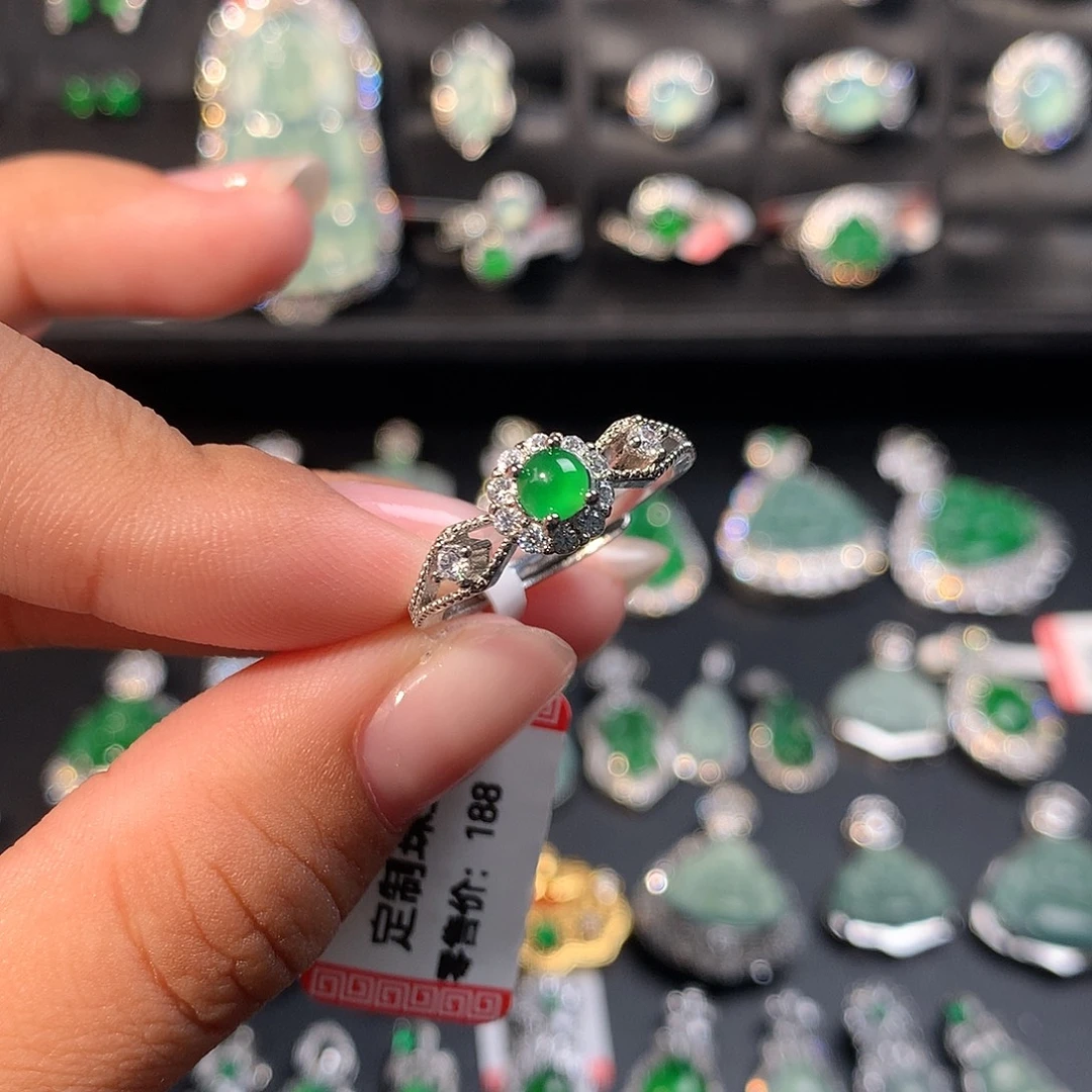 翡翠未镶嵌耳饰耳钉
